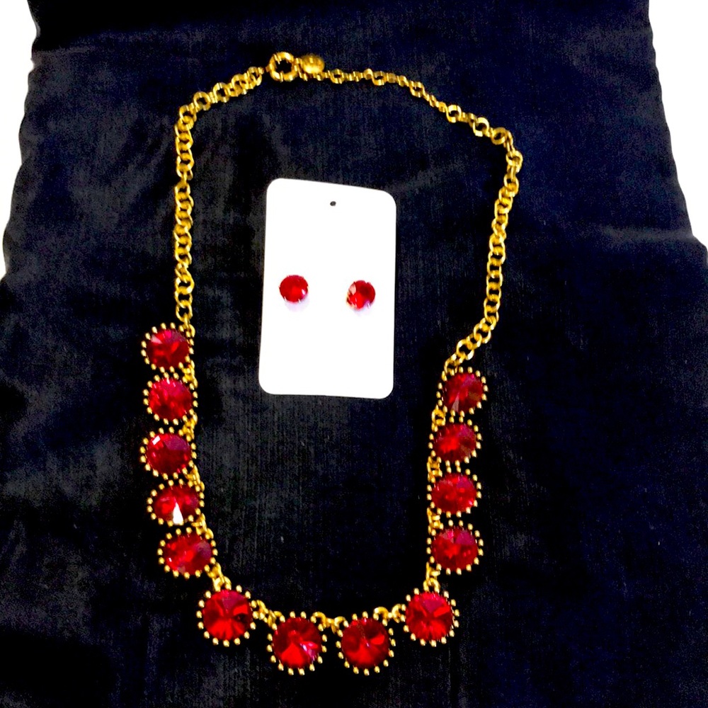 Plunder design necklace and earrings